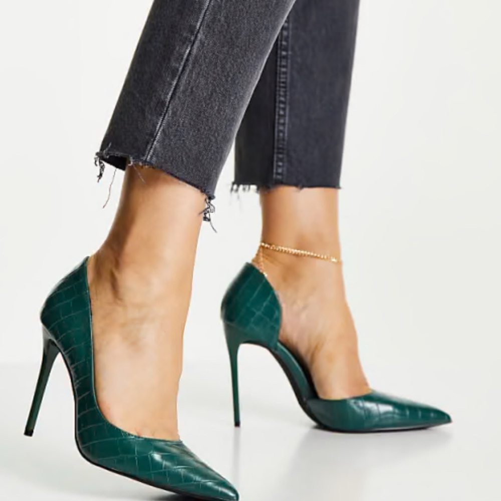 INC International Concepts Green Heels Patent Leather